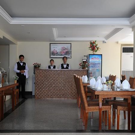 โรงแรมวอร์ดอน ย่างกุ้ง ภายนอก รูปภาพ